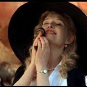 Meet your Posher, Lawannea